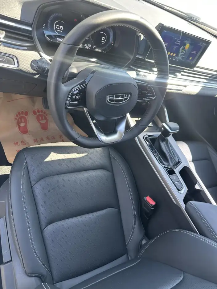 Geely Emgrand 2022 Model No. 4 Gen 1.5L CVT Noble Model – фото 8