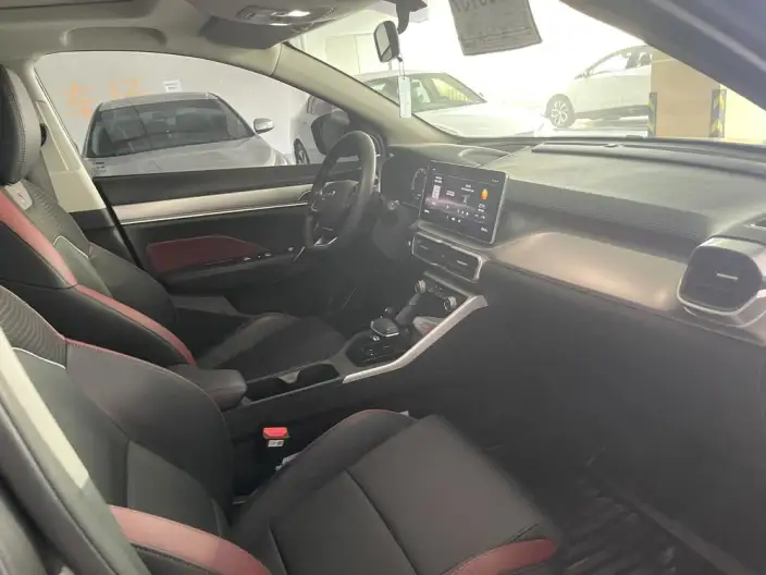 Geely Binyue 2021 Model 240T DCT Diamond Edition – фото 9