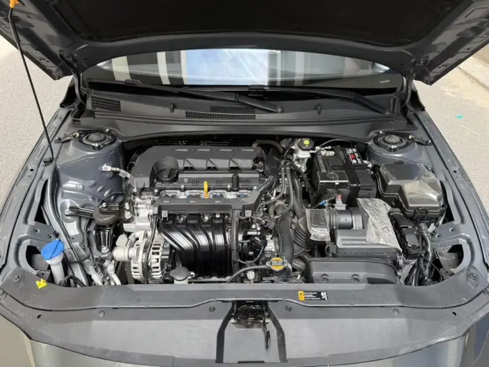 Hyundai Ioniq 2023 Model 1.5L CVT GLX Elite Edition – фото 8