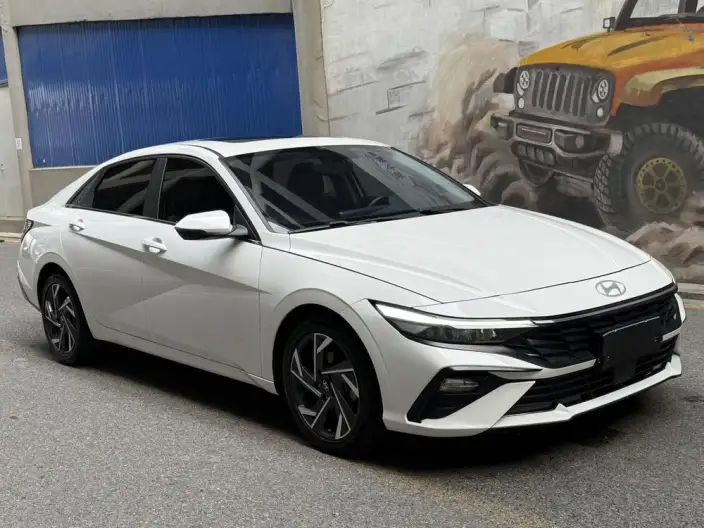 Hyundai Ioniq 2023 Model 1.5L CVT GLX Elite Edition – фото 3