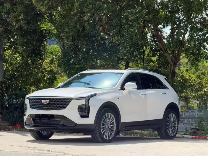 Cadillac XT4 2024 Model Facelift 28T 2WD Noble Model – фото 1