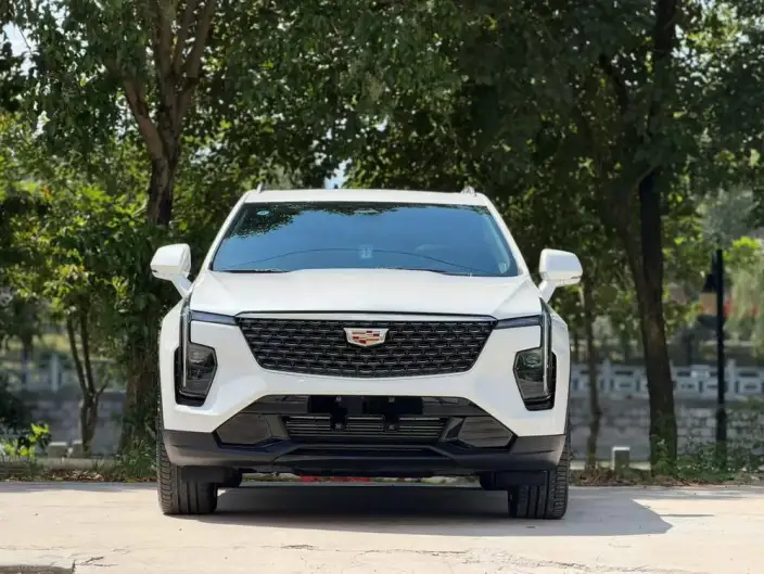 Cadillac XT4 2024 Model Facelift 28T 2WD Noble Model – фото 2