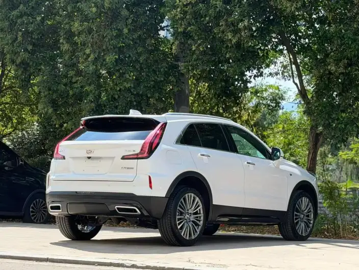 Cadillac XT4 2024 Model Facelift 28T 2WD Noble Model – фото 5