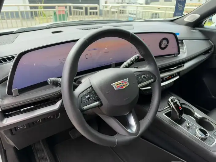 Cadillac XT4 2024 Model Facelift 28T 2WD Noble Model – фото 7
