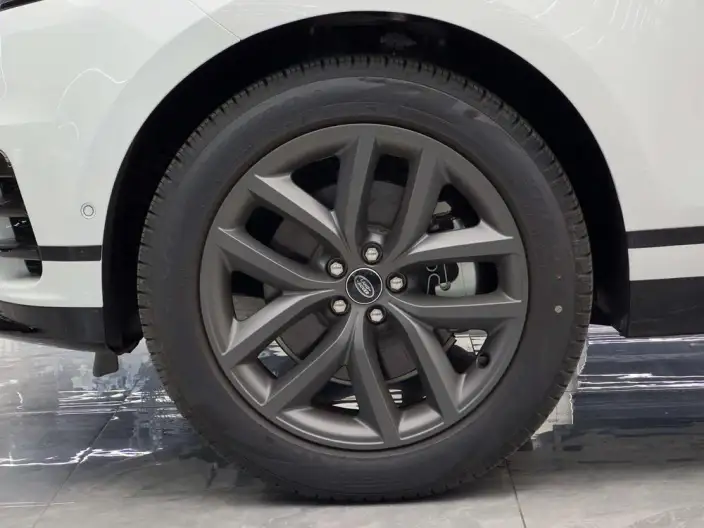 Range Rover Velar 2026 Model 250PS Dynamic SE – фото 7