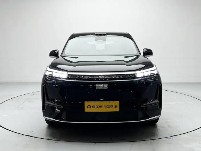 Geely M9 2025 Model 210km 4WD Pilot Edition – фото 2