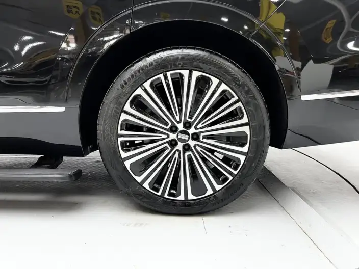 Geely M9 2025 Model 210km 4WD Pilot Edition – фото 9