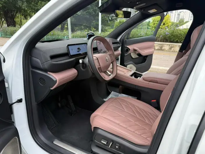 NIO EC6 2025 Model 75kWh – фото 7