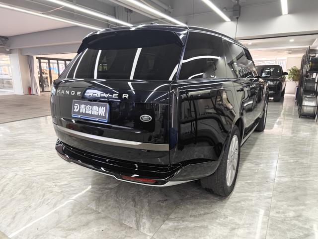 Range Rover 2023 3.0 L6 400PS Centurion Seven Seater Plus – фото 7