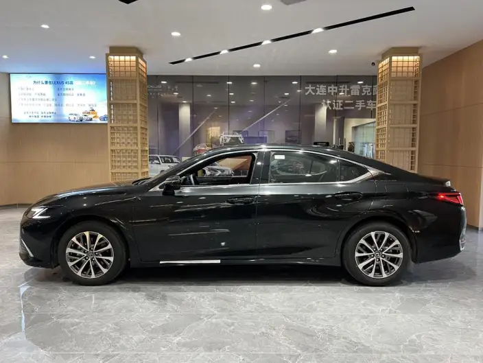 Lexus ES 2025 Model 200 Premium – фото 3
