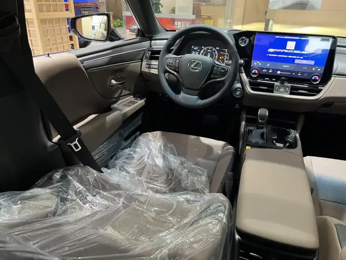 Lexus ES 2025 Model 200 Premium – фото 8