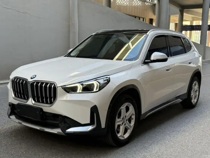 BMW X1 2023 Model sDrive20Li X Design Set – фото 1