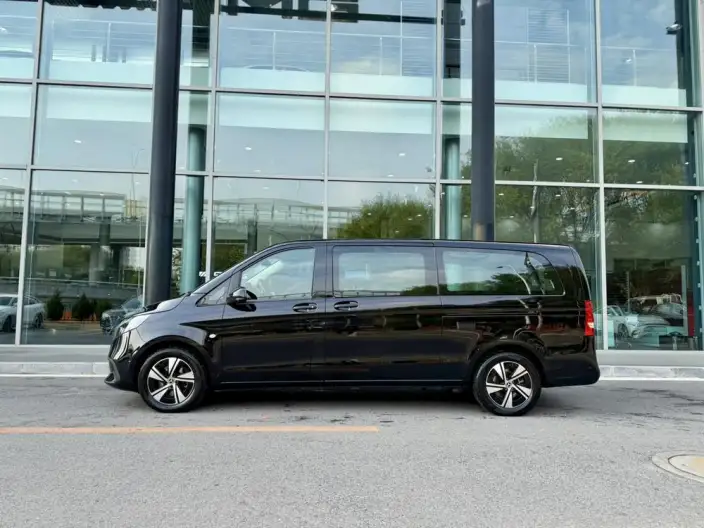 Viano 2024 Model 2.0T Elite Edition 7 seat – фото 3