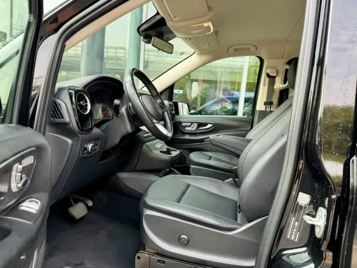 Viano 2024 Model 2.0T Elite Edition 7 seat – фото 8