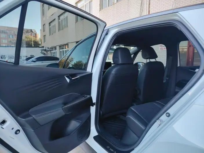 Volkswagen ID.3 2023 Model Pure Smart Edition – фото 9