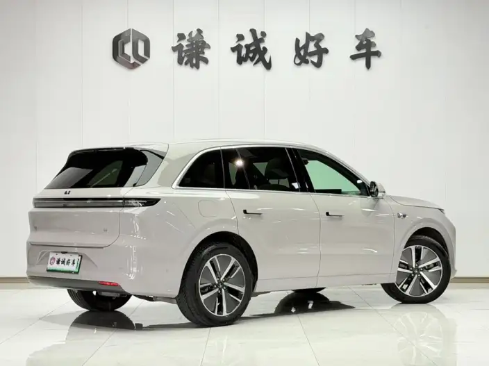 Li Auto L6 2024 Model Pro Edition – фото 7