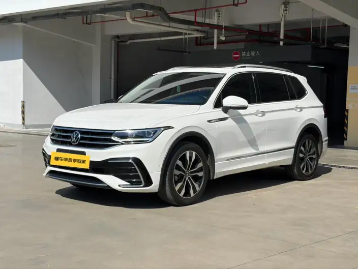 Volkswagen Tiguan L 2022 Model 330TSI Automatic 2WD R-Line Enjoy the version more – фото 1