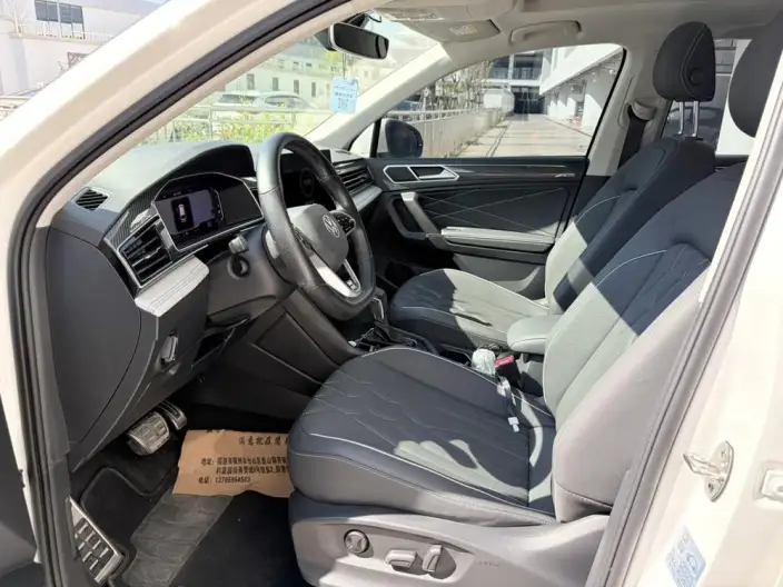Volkswagen Tiguan L 2022 Model 330TSI Automatic 2WD R-Line Enjoy the version more – фото 8