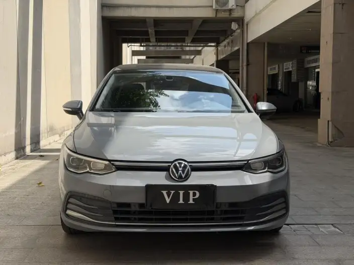 Volkswagen Golf 2021 Model 280TSI DSG 30th Anniversary Memorial Edition – фото 2
