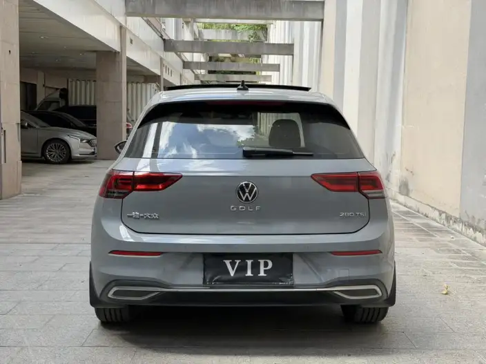 Volkswagen Golf 2021 Model 280TSI DSG 30th Anniversary Memorial Edition – фото 5