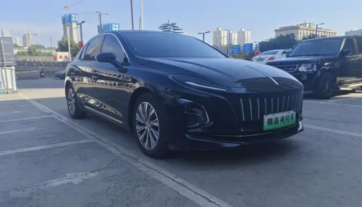 Hongqi E-QM5 2024 Model 500KM Travel Edition 100kW – фото 3