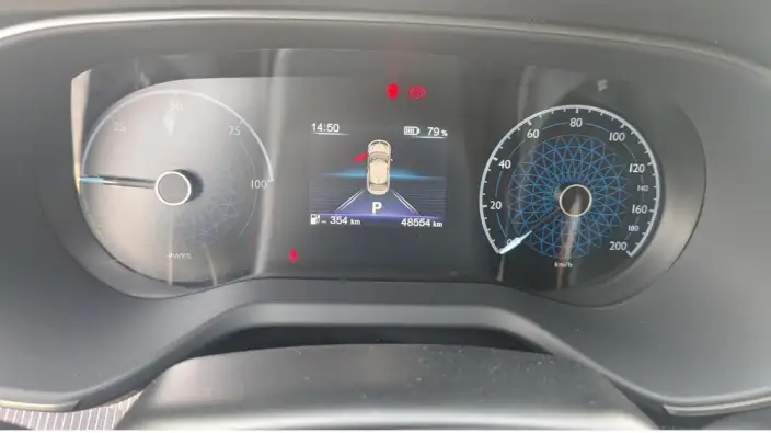Hongqi E-QM5 2024 Model 500KM Travel Edition 100kW – фото 7