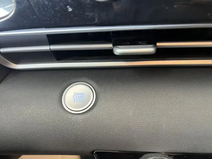 Hyundai Ioniq 2023 Model 1.5L CVT GLX Elite Edition – фото 6
