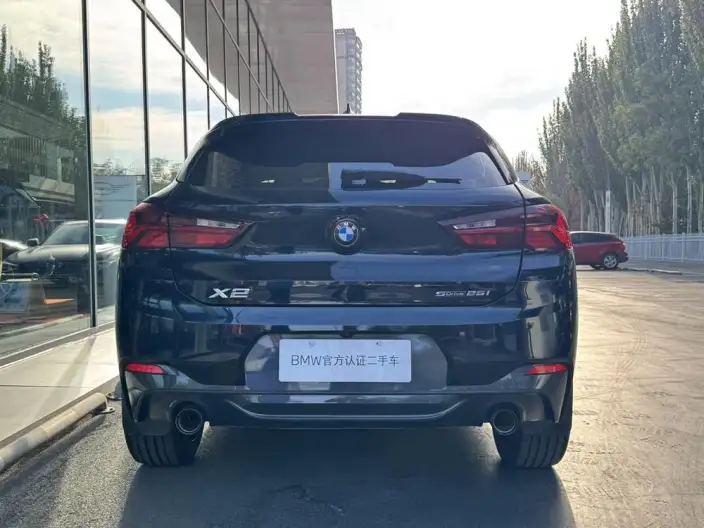 BMW X2 2023 Model sDrive25i Bright Edition – фото 3