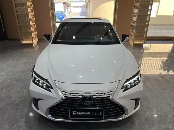 Lexus ES 2025 Model 200 Premium – фото 2