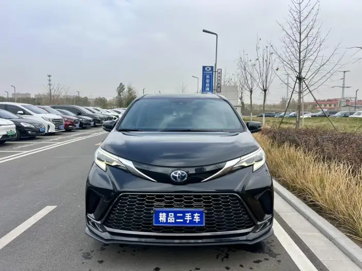 Granvia 2023 Model Intelligent Hybrid 2.5L Noble PLUS – фото 2
