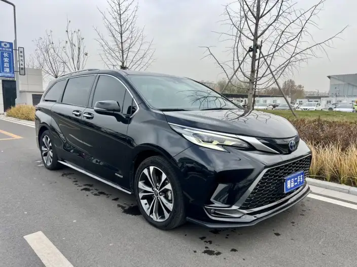 Granvia 2023 Model Intelligent Hybrid 2.5L Noble PLUS – фото 3