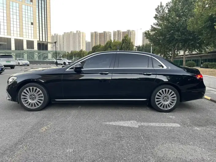 Mercedes-Benz E-Class 2023 Model E 300 L Luxury Model sedan – фото 4