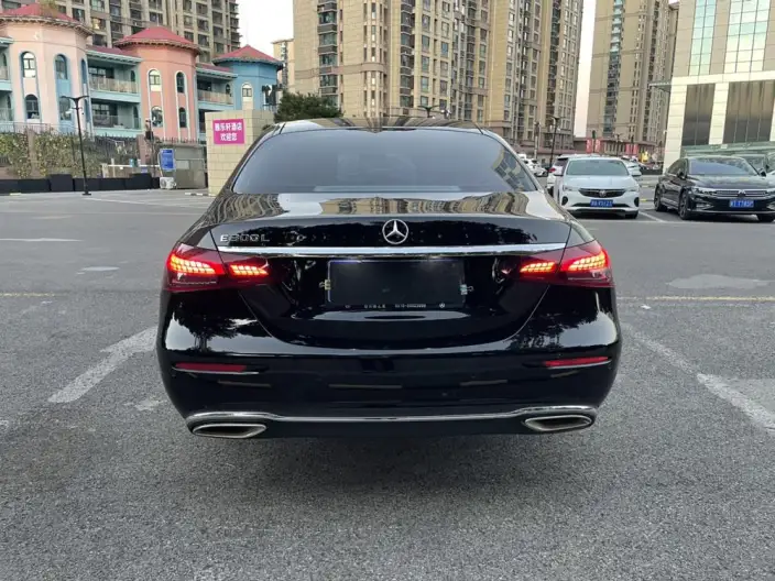 Mercedes-Benz E-Class 2023 Model E 300 L Luxury Model sedan – фото 6