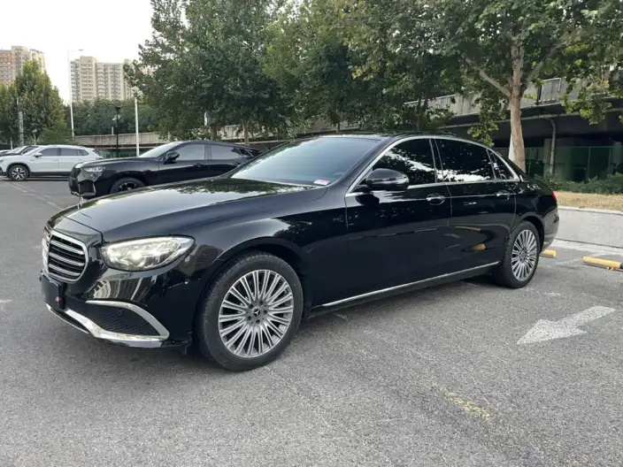 Mercedes-Benz E-Class 2023 Model E 300 L Luxury Model sedan – фото 9