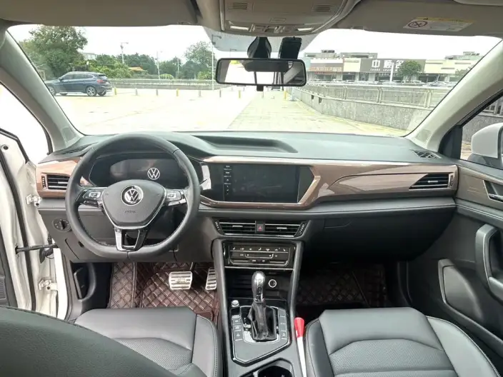 Volkswagen Tharu 2021 Model 280TSI 2WD Deluxe Edition PLUS – фото 7