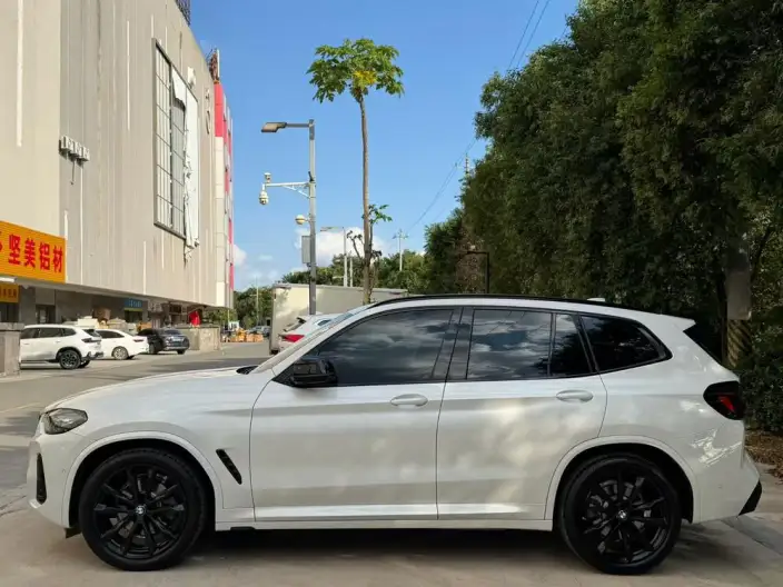 BMW X3 2023 Model xDrive30i Exclusive Model M Night Set – фото 3