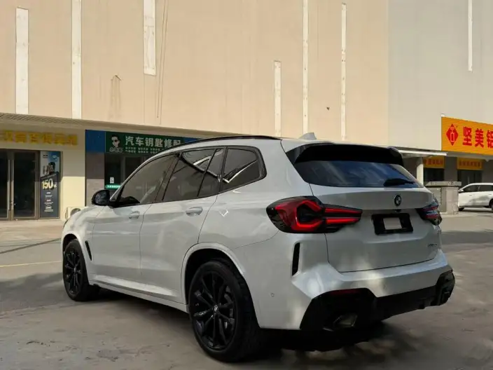 BMW X3 2023 Model xDrive30i Exclusive Model M Night Set – фото 4