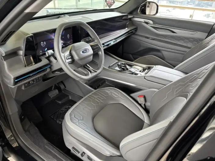 Ford Edge 2023 Model Ford Edge L 2.0T EcoBoost 2WD VII seat Luxury Model – фото 10