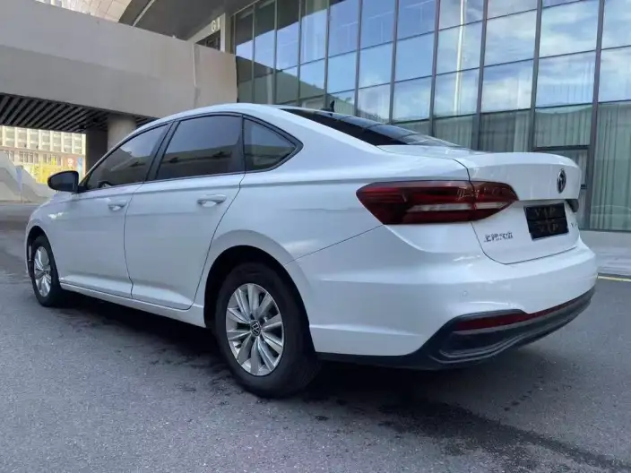 Volkswagen Lavida 2023 Model 1.5L Automatic Deyi Edition – фото 4