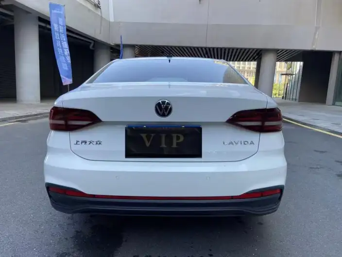 Volkswagen Lavida 2023 Model 1.5L Automatic Deyi Edition – фото 5