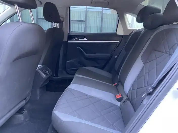 Volkswagen Lavida 2023 Model 1.5L Automatic Deyi Edition – фото 9