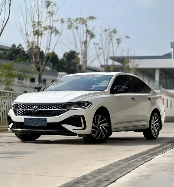 Volkswagen Lavida 2023 Model 300TSI DSG Starry Sky Manyi Edition – фото 1