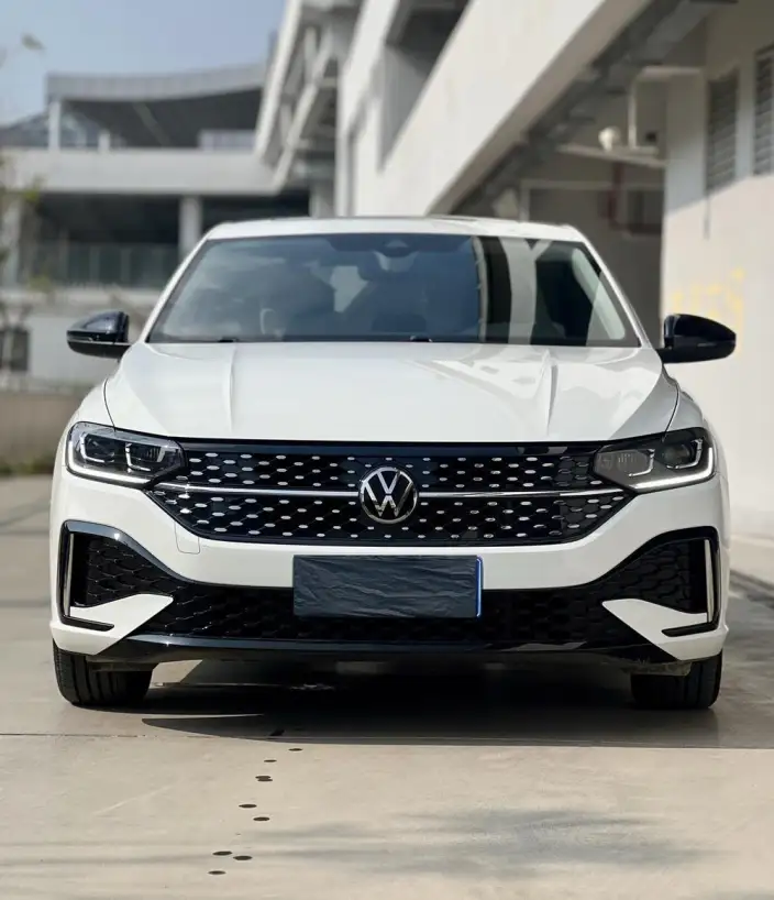 Volkswagen Lavida 2023 Model 300TSI DSG Starry Sky Manyi Edition – фото 2