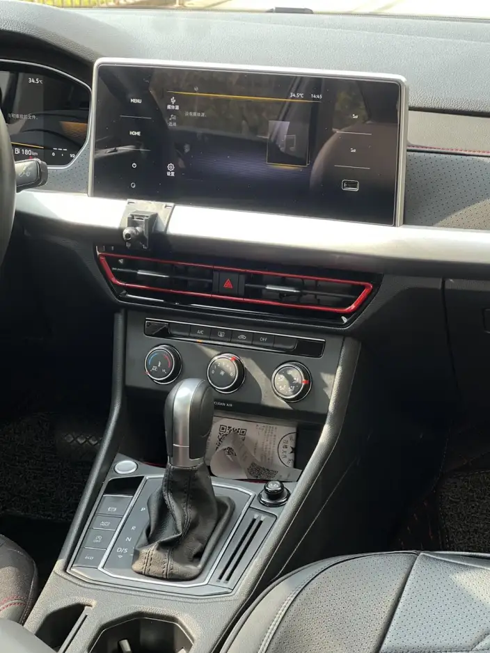 Volkswagen Lavida 2023 Model 300TSI DSG Starry Sky Manyi Edition – фото 9