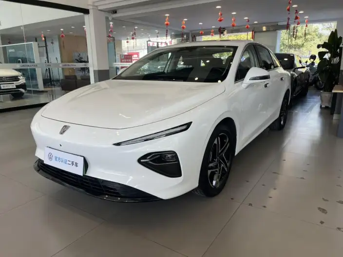 Roewe D7 EV 2023 Model 510 Rear Drive Ultimate Edition – фото 1