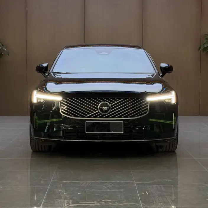 Volvo S90 2026 Model B5 Smart Range Deluxe Edition – фото 2