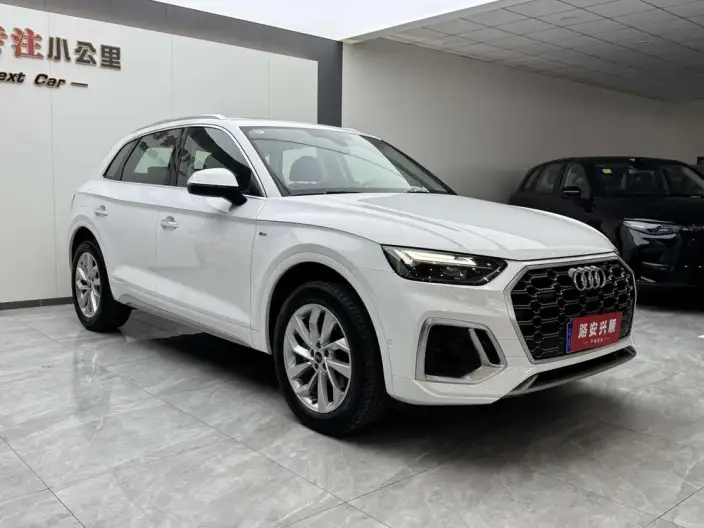 Audi Q5L 2022 Model 40T Luxury Dynamic Model – фото 3