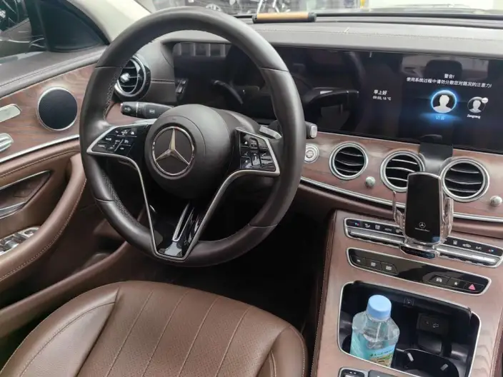 Mercedes-Benz E-Class PHEV 2023 Model E 350 e L sedan – фото 9
