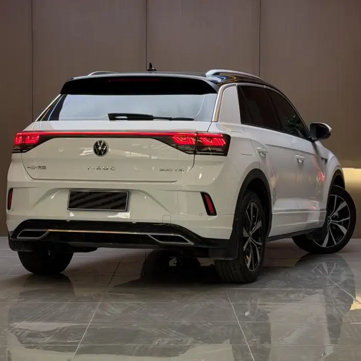 Volkswagen T-Roc 2023 Model 300TSI DSG Chenguang Edition – фото 6