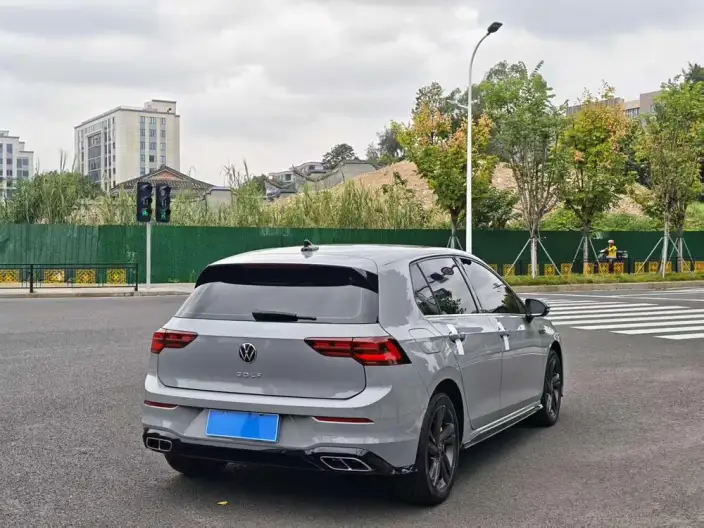 Volkswagen Golf 2021 Model 280TSI DSG R-Line – фото 6
